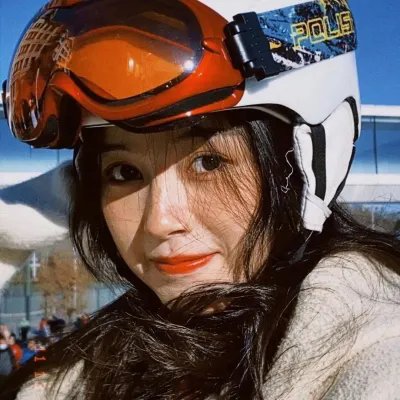 呢个校园选乜鬼